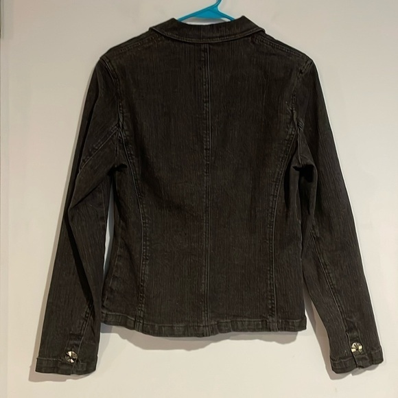 Jones, New York country black denim Jean jacket with art deco buttons size 6 - Picture 2 of 7